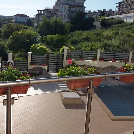 Gliko With A Pool Apartment *